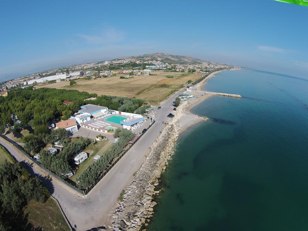 Club Del Sole Roseto Degli Abruzzi Easy Camping Village Экстерьер фото
